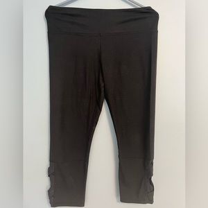 Black High Waisted Capri Leggings